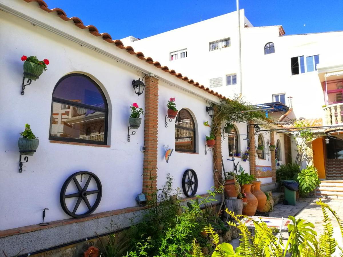 Casa Proyecto Pepe Bravo - Arte De Manos Y Corazón Bed and breakfast *